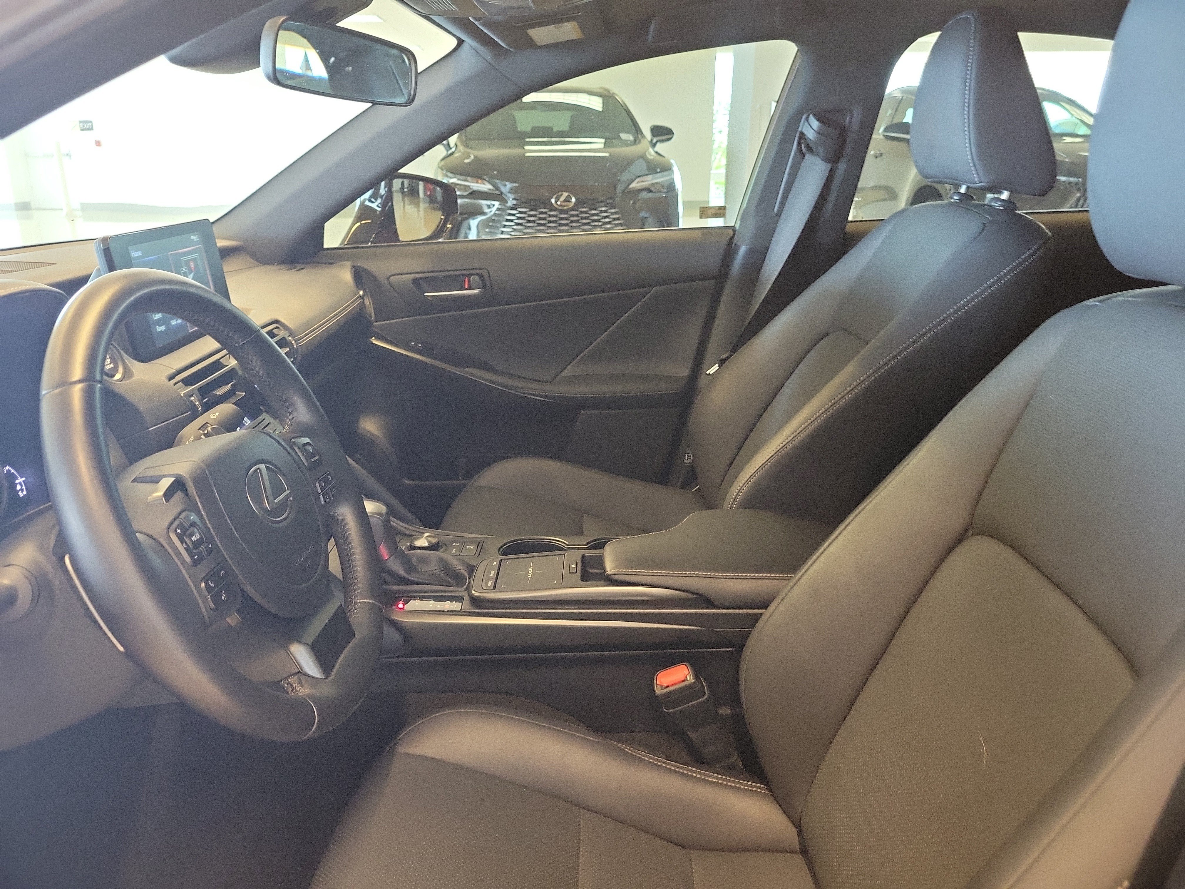 Used 2024 Lexus IS 350 F Sport RWD image 22