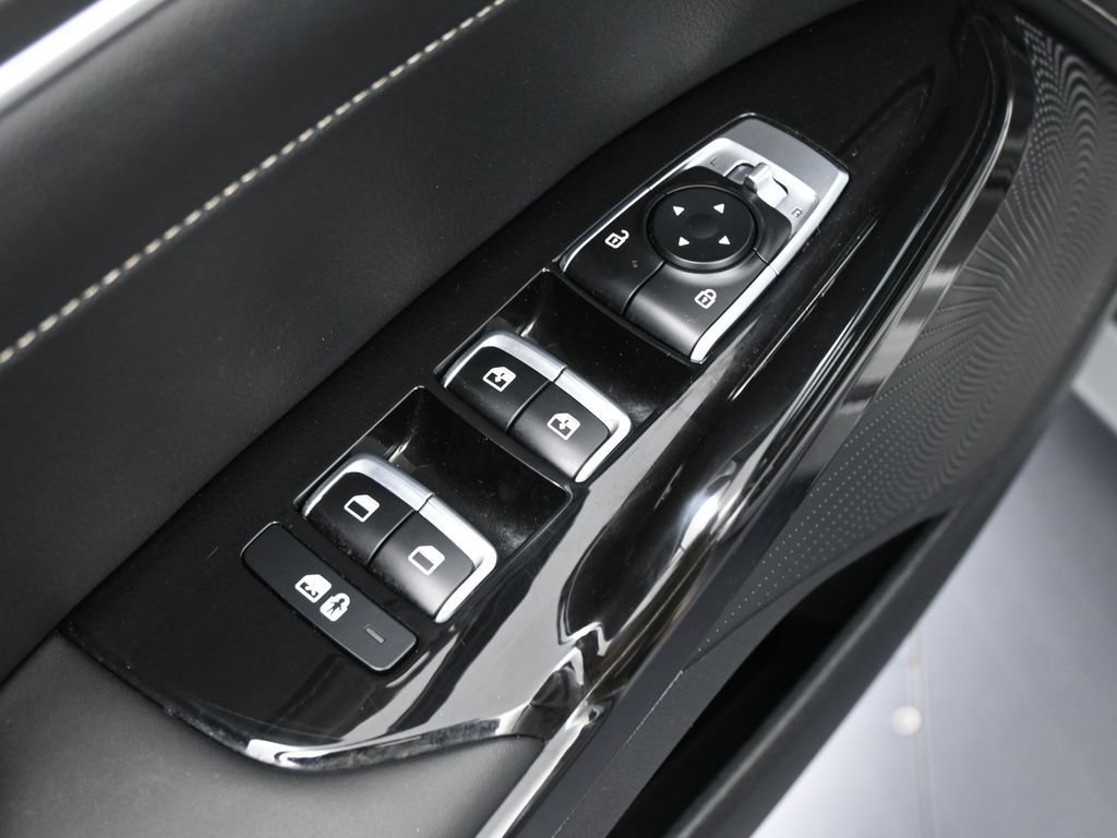 Used 2025 Kia K5 GT-Line image 14