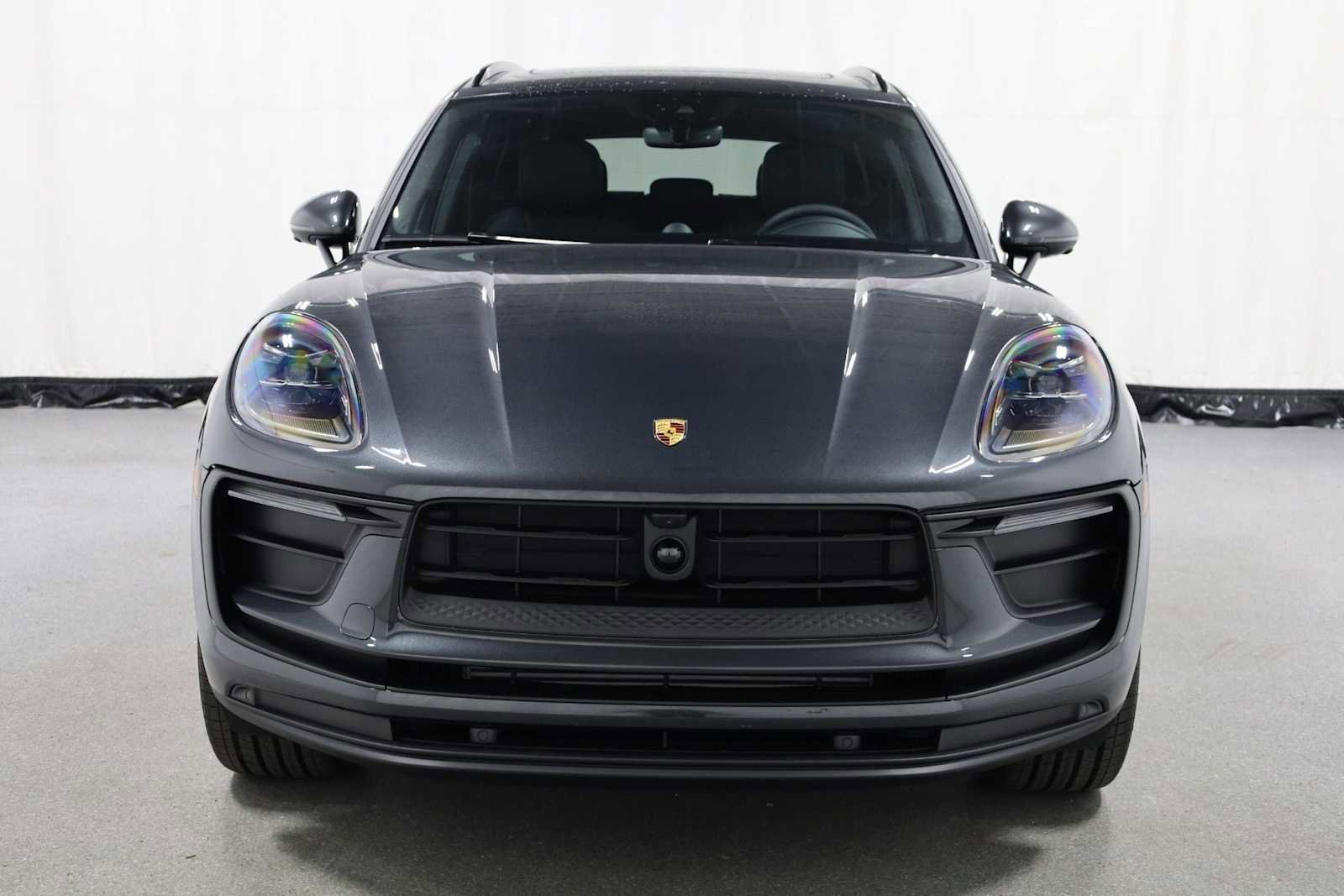 New 2026 Porsche Macan image 14