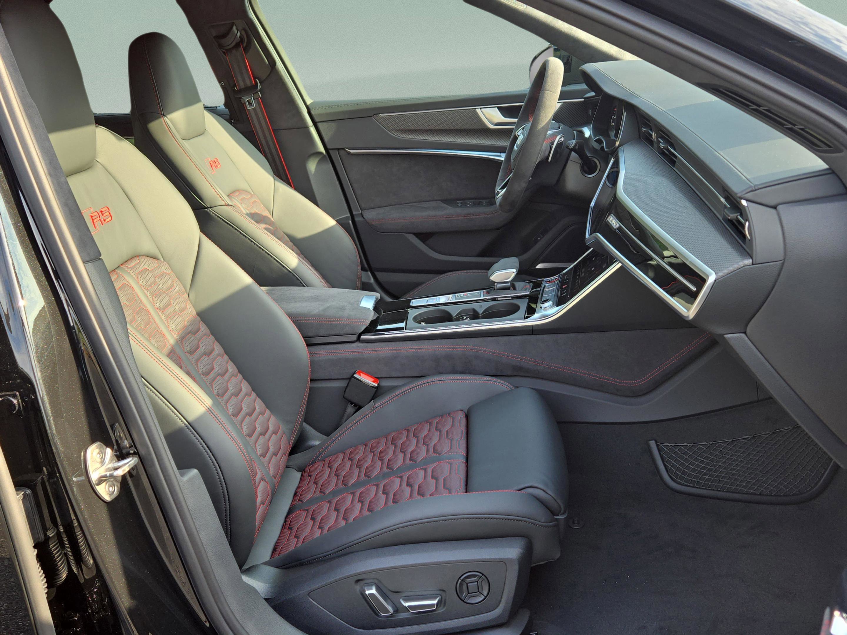 New 2026 Audi RS 6 performance image 14
