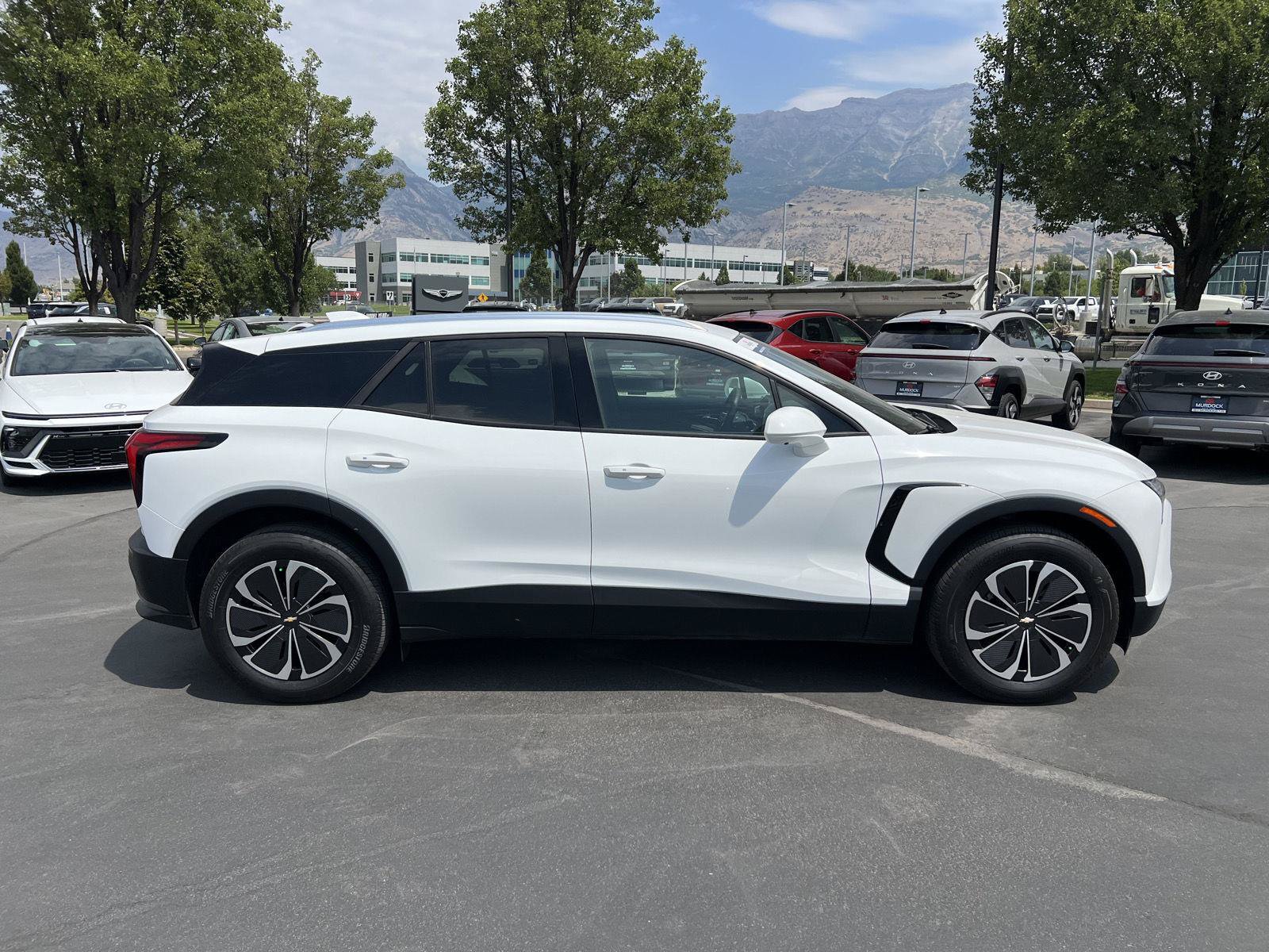 Used 2024 Chevrolet Blazer EV LT AWD/4WD image 6