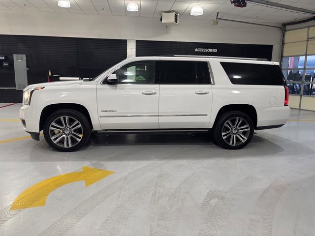 Used 2018 GMC Yukon XL Denali w/ Denali Ultimate Package AWD/4WD image 3