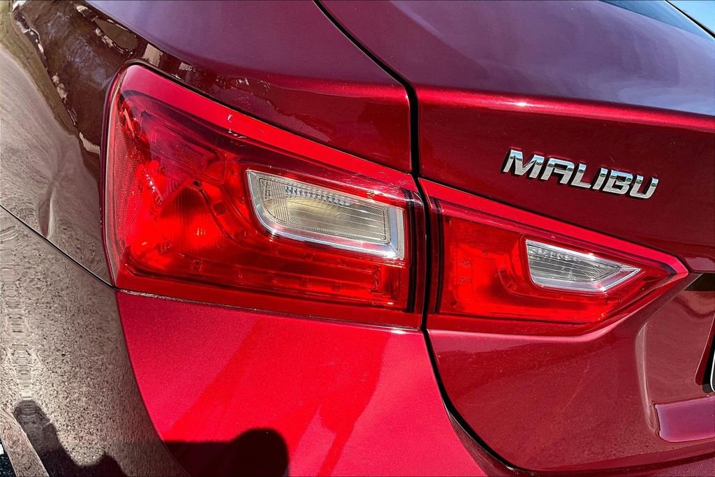 Used 2018 Chevrolet Malibu LT w/ Leather Package image 27