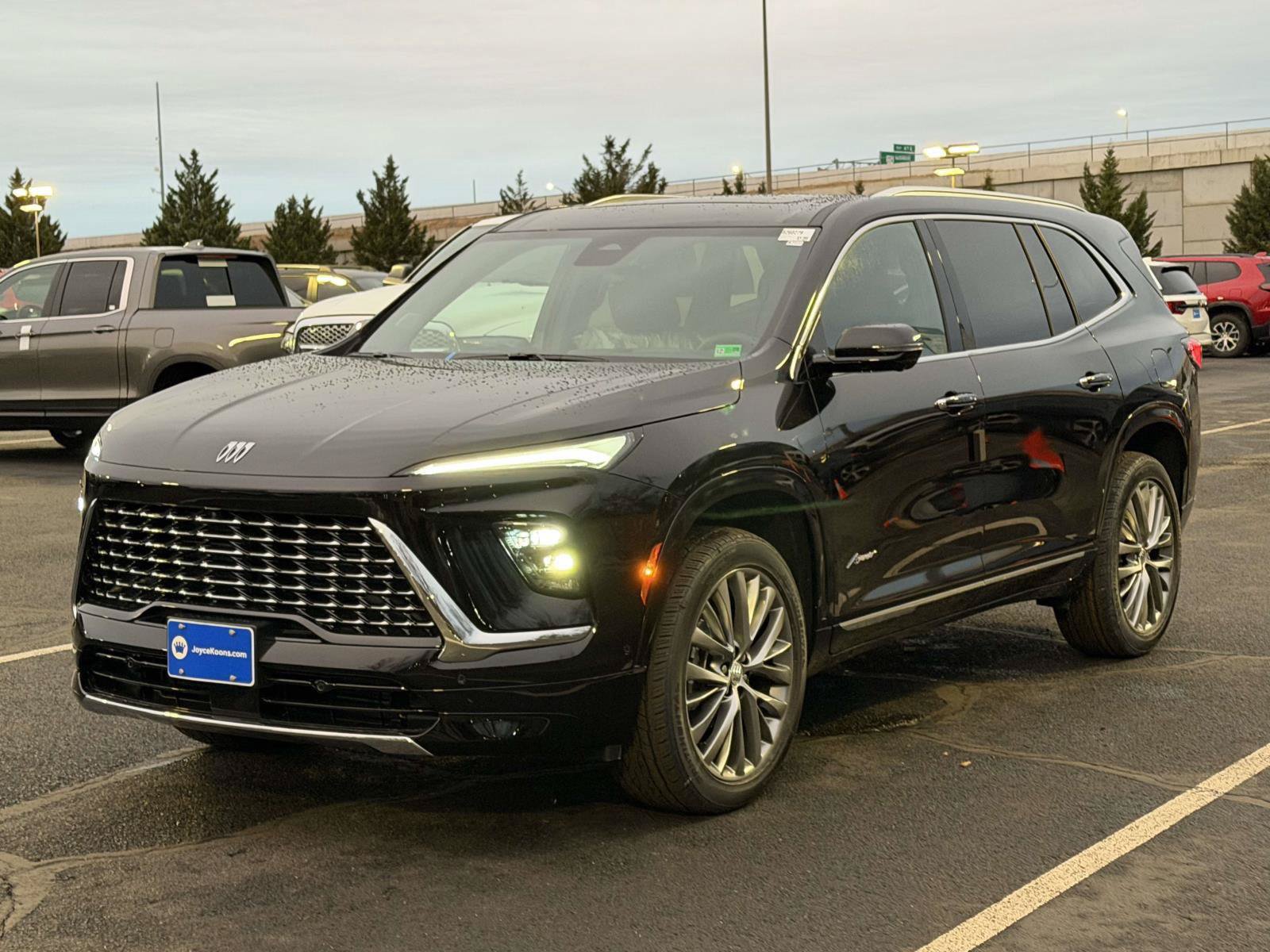 New 2026 Buick Enclave Avenir w/ Super Cruise Package AWD/4WD image 4