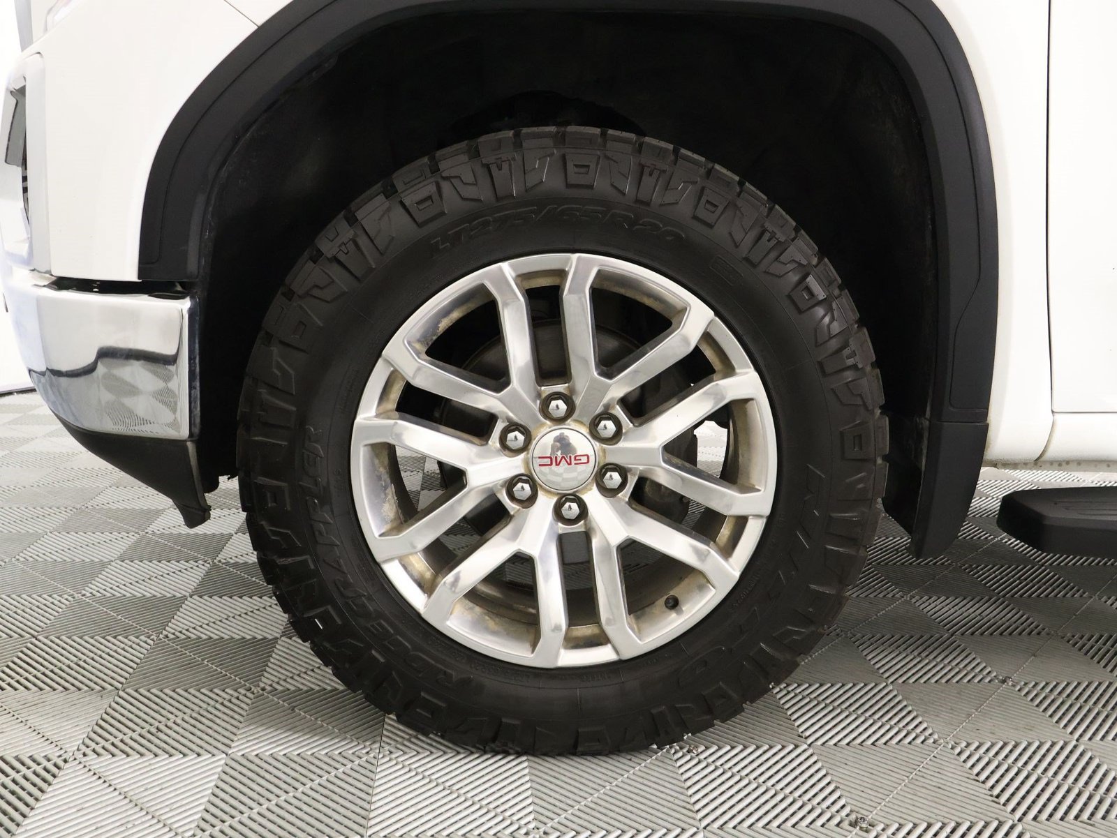 Used 2019 GMC Sierra 1500 SLT w/ SLT Premium Plus Package AWD/4WD image 26