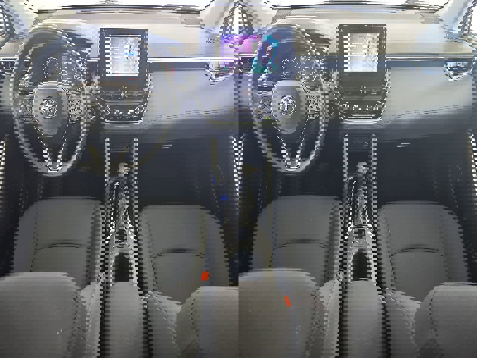 Used 2023 Toyota Corolla Cross LE image 13