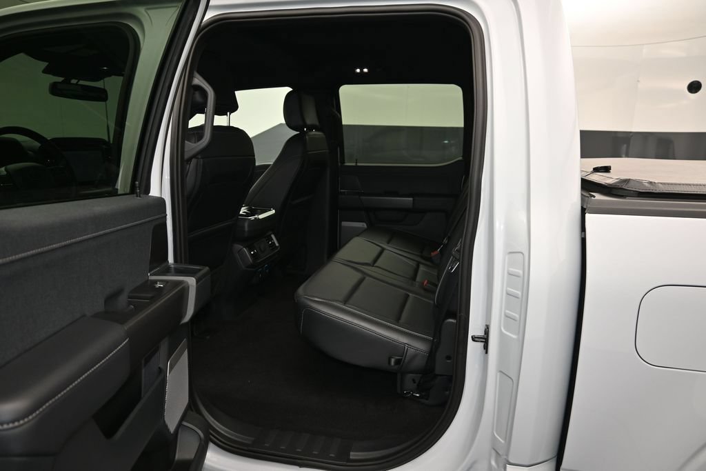 Used 2025 Ford F150 Lariat w/ Equipment Group 501A Mid AWD/4WD image 13