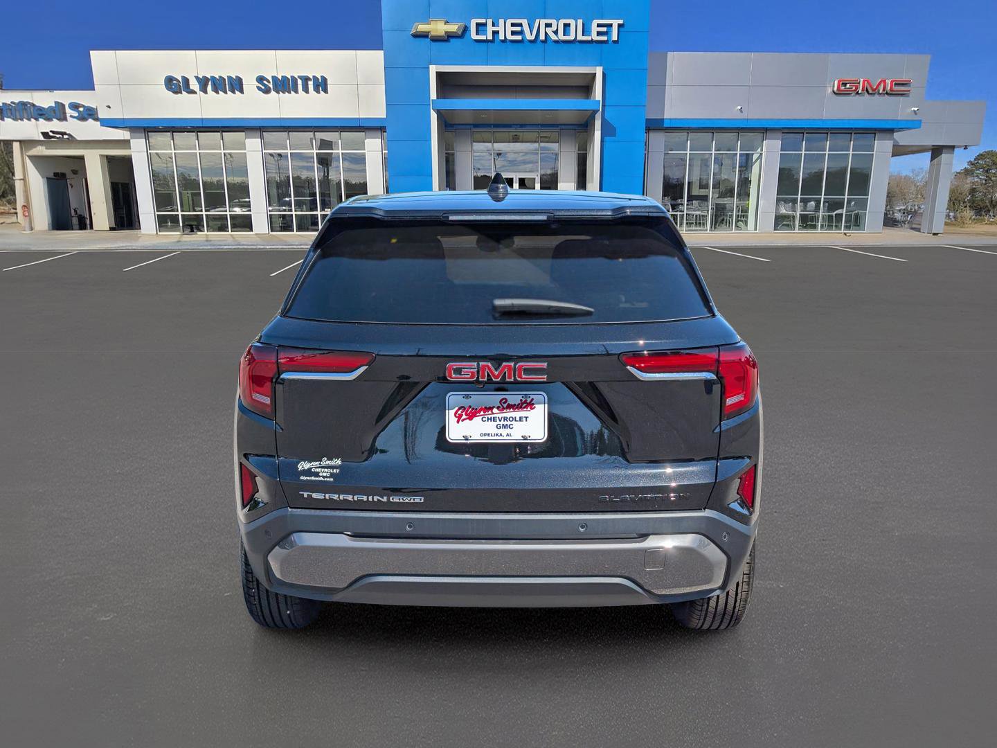 Used 2026 GMC Terrain Elevation image 9