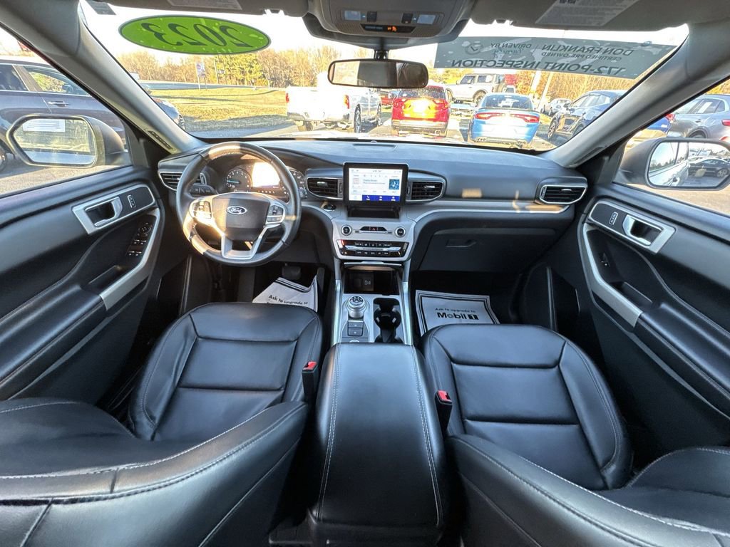 Used 2023 Ford Explorer XLT w/ Equipment Group 202A image 20