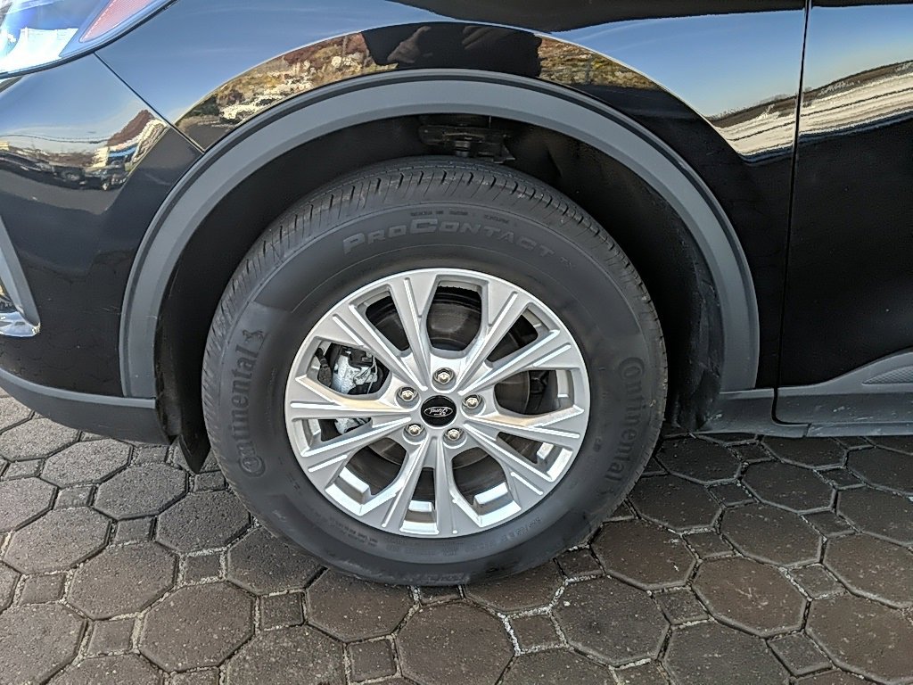 Certified 2023 Ford Escape Active image 9