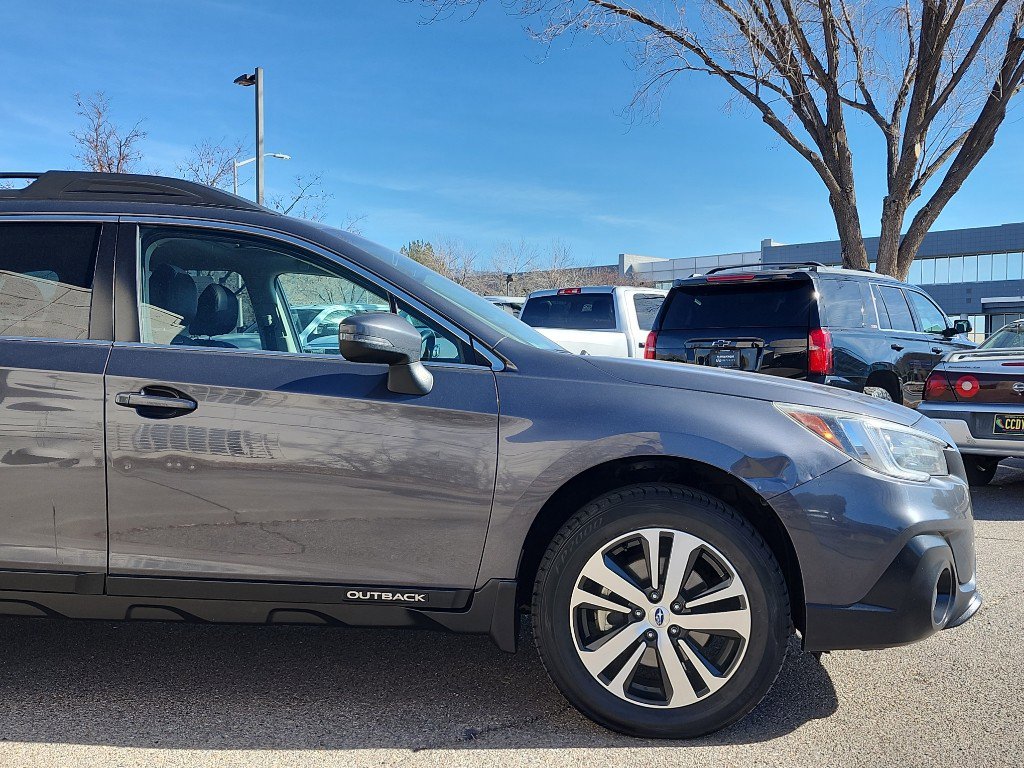 Used 2018 Subaru Outback 3.6R Limited image 4