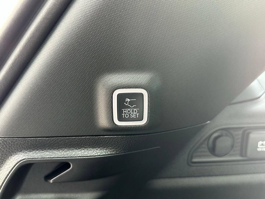 New 2026 Jeep Grand Cherokee Limited AWD/4WD image 17