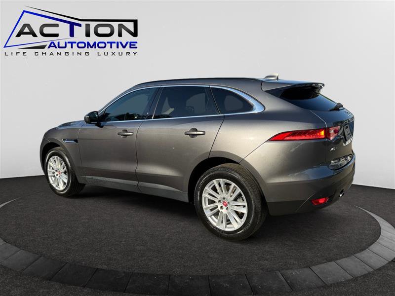 Used 2018 Jaguar F-PACE Prestige image 6
