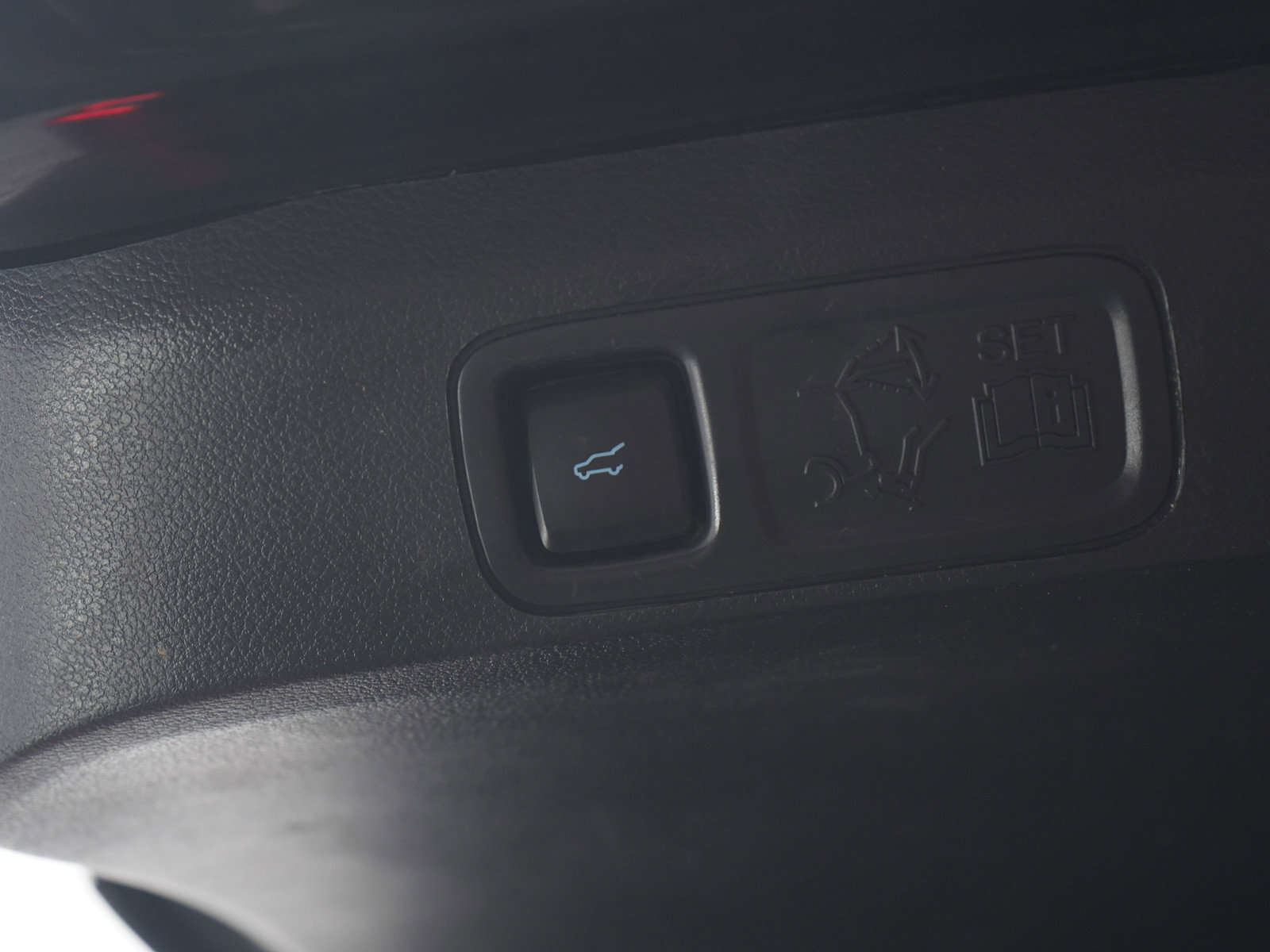 Used 2023 Ford Expedition Max Limited image 11