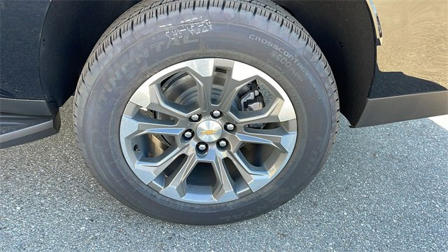 New 2026 Chevrolet Suburban LT w/ Comfort Package image 31