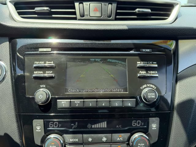 Used 2016 Nissan Rogue SV AWD/4WD image 23