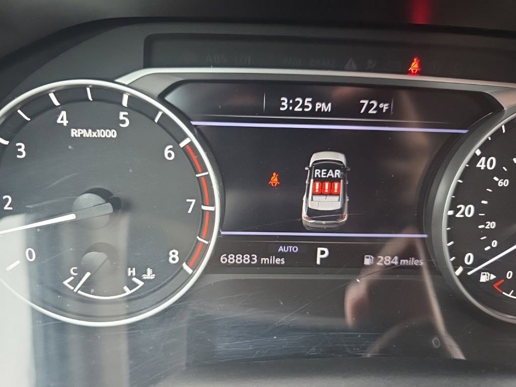 Used 2023 Nissan Rogue S image 19