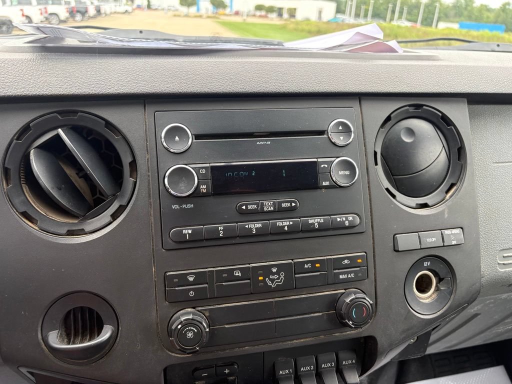 Used 2015 Ford F350 XL w/ Power Equipment Group AWD/4WD image 16