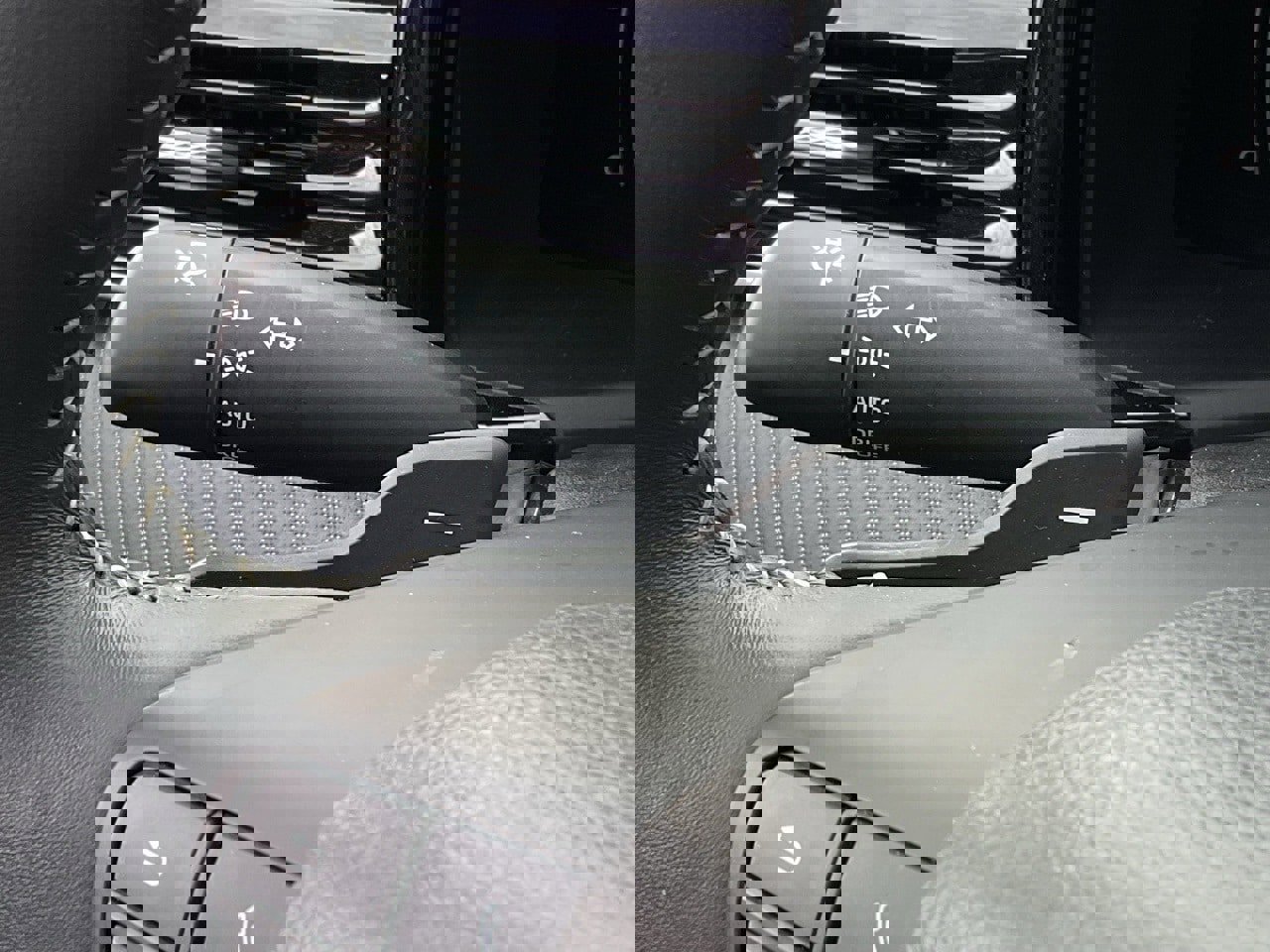 Used 2025 Toyota Camry SE image 23