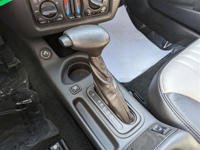 Used 2002 Chevrolet Monte Carlo SS w/ Preferred Equipment Group FWD image 32