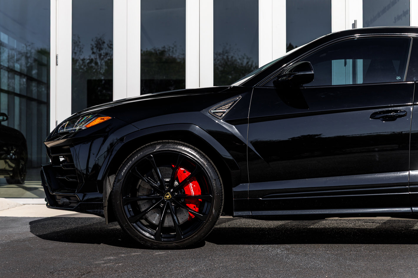 Used 2022 Lamborghini Urus image 5