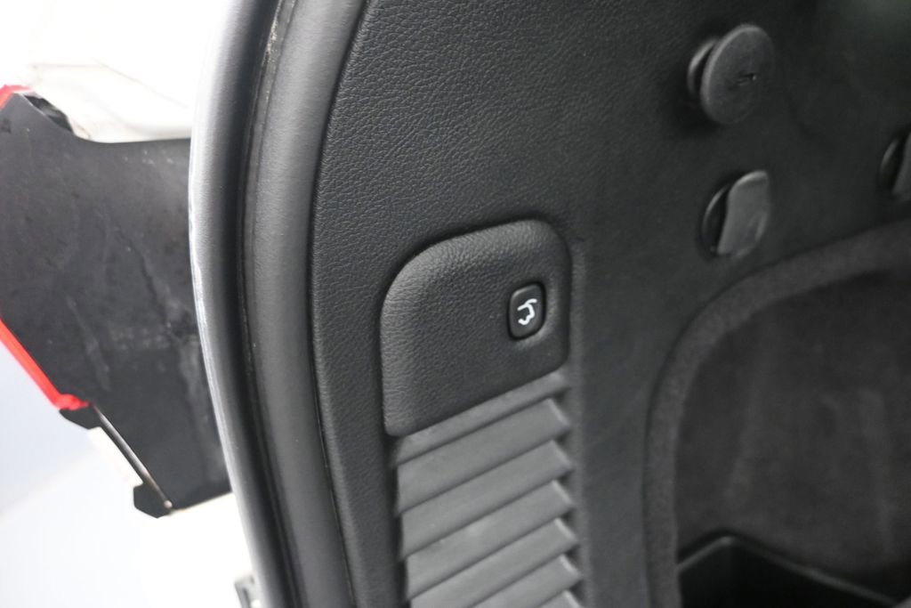 Used 2019 Jeep Grand Cherokee Altitude AWD/4WD image 10
