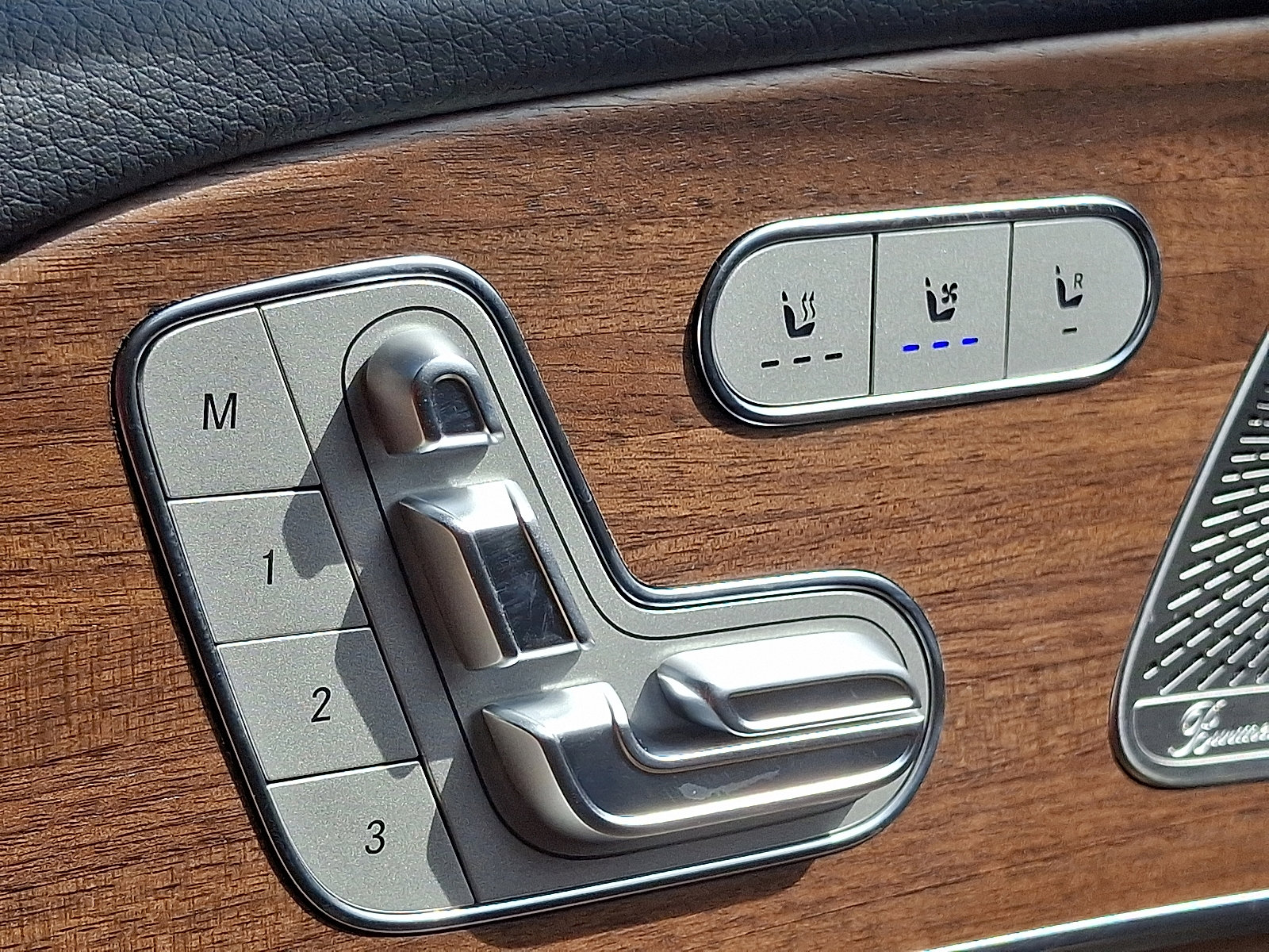 New 2026 Mercedes-Benz GLS 450 4MATIC image 15