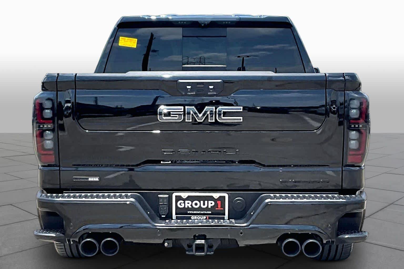 Certified 2025 GMC Sierra 1500 Denali Ultimate AWD/4WD image 11
