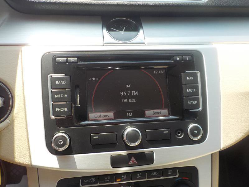 Used 2012 Volkswagen CC Lux FWD image 13