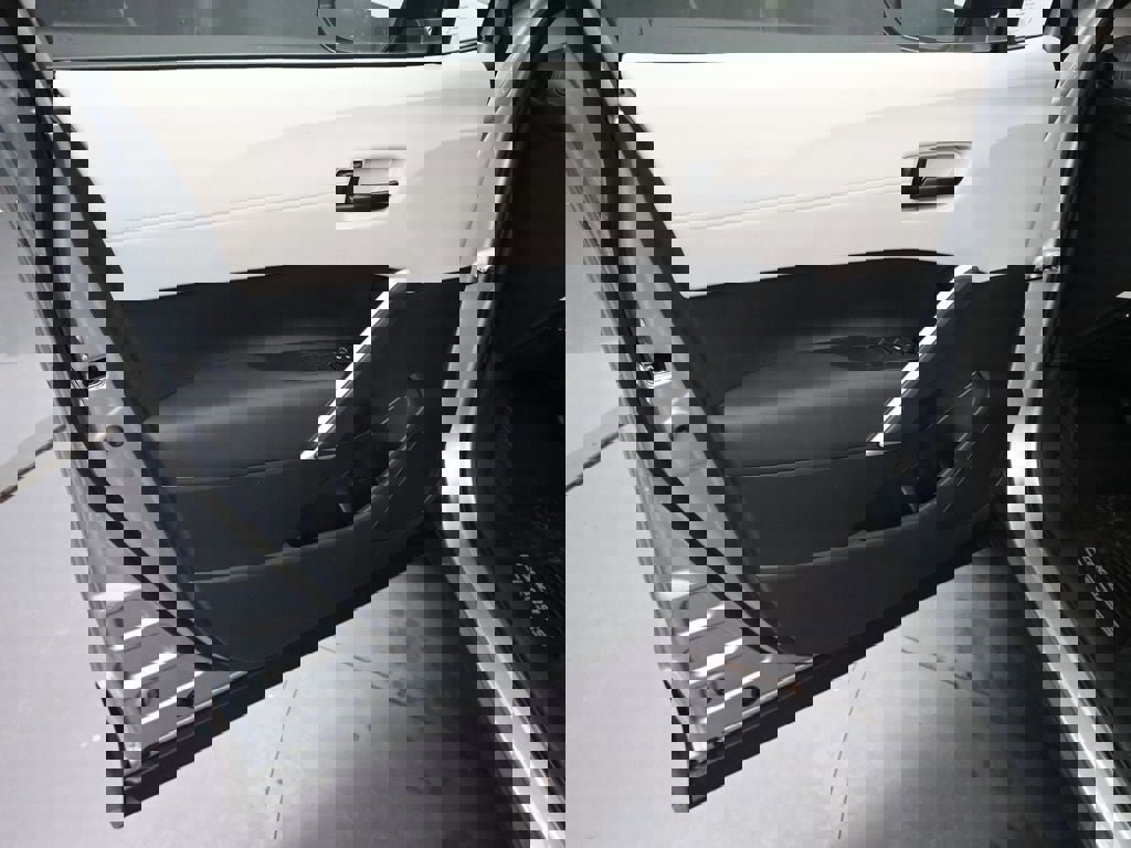 New 2026 Toyota Corolla Cross L image 27