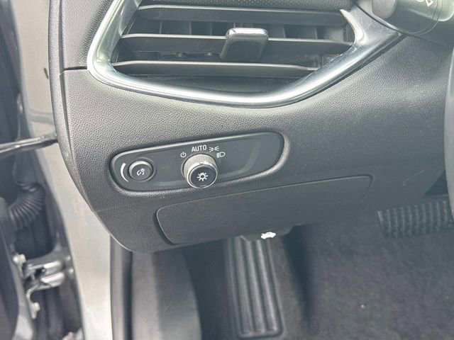 Used 2024 Chevrolet Malibu LT image 26