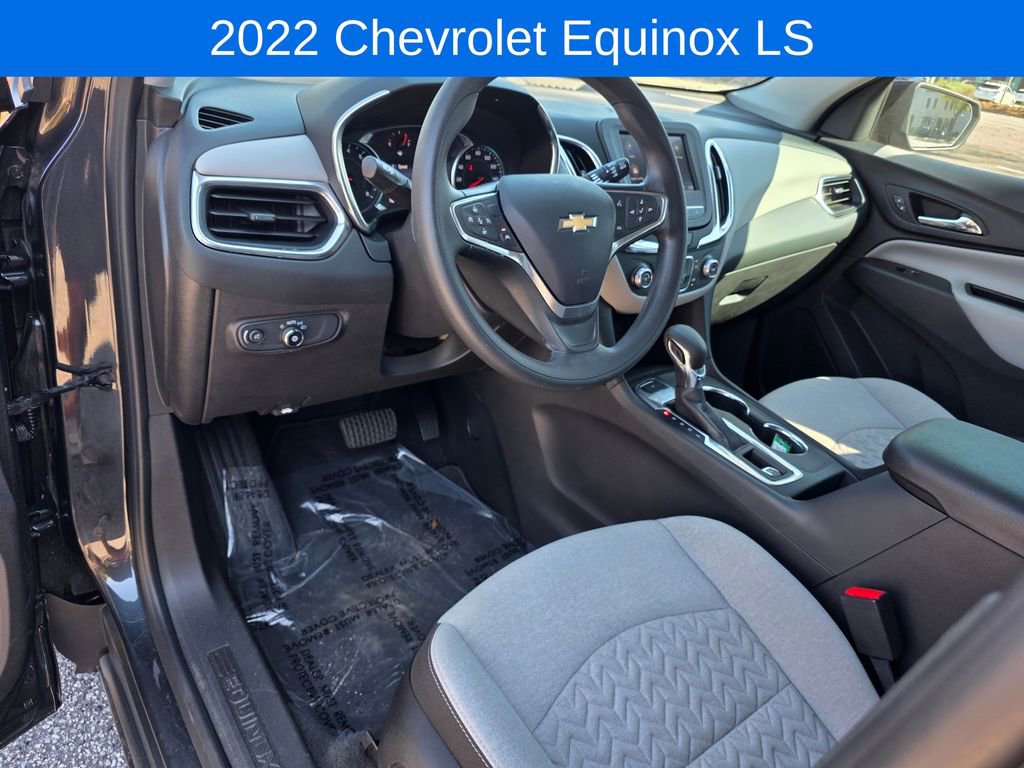 Used 2022 Chevrolet Equinox LS w/ LS Convenience Package image 10