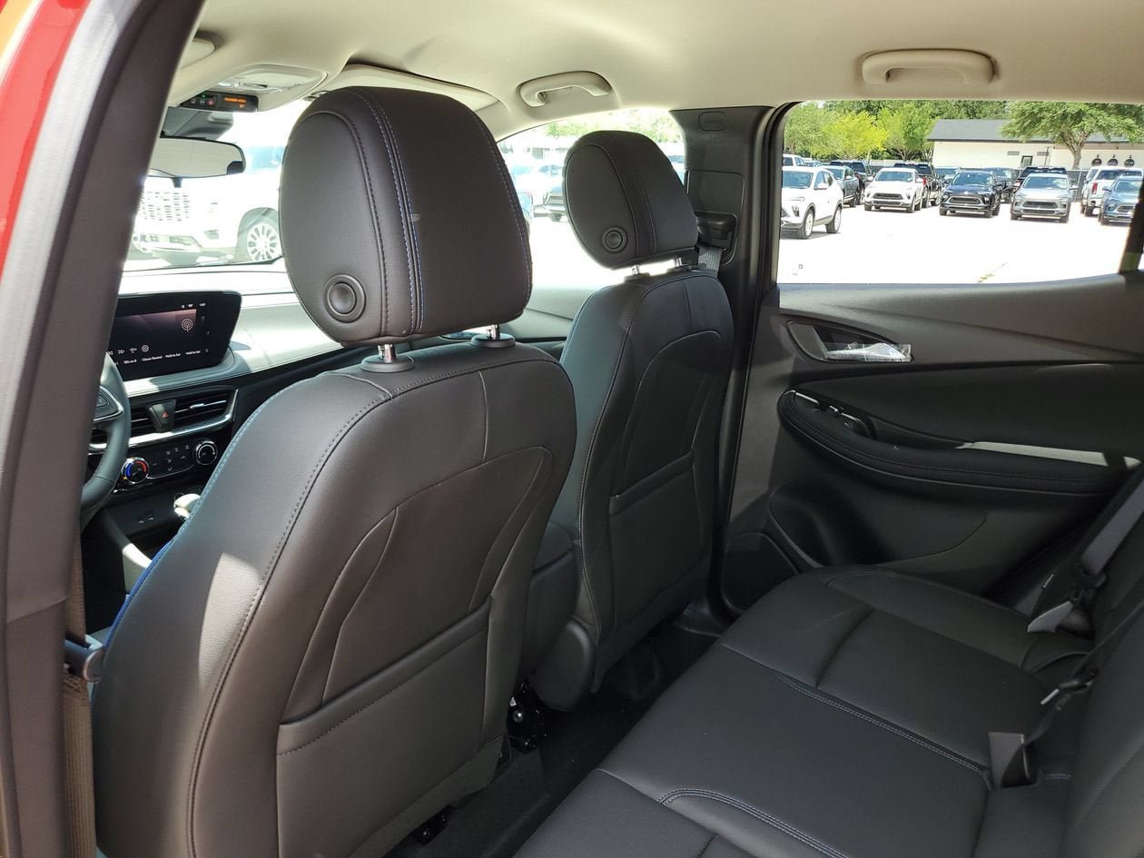 New 2026 Buick Encore GX Sport Touring FWD image 9