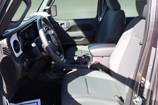 New 2026 Jeep Gladiator Sport image 12