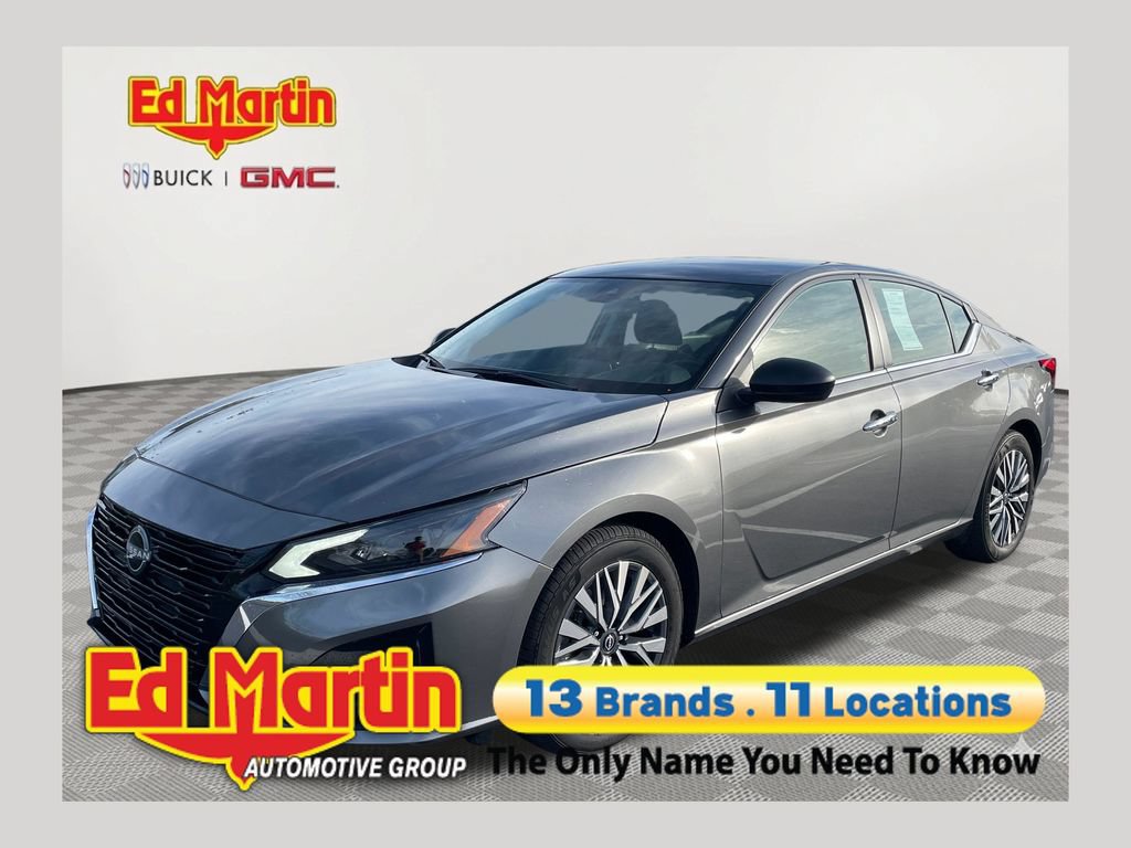Used 2025 Nissan Altima 2.5 SV