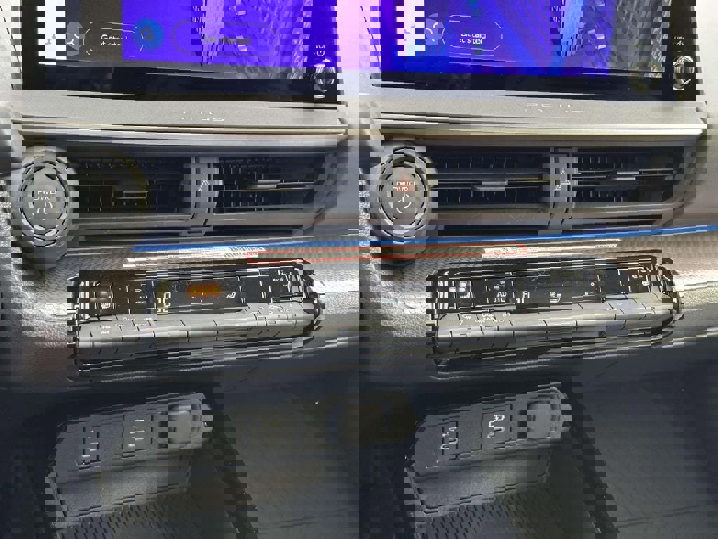 New 2026 Toyota Prius XLE image 5