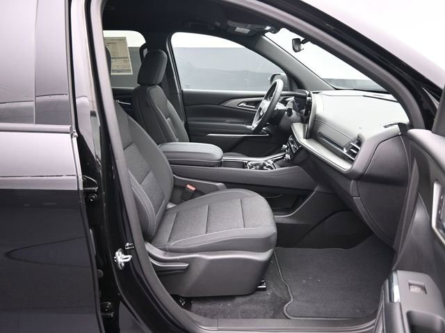 New 2025 Chevrolet Traverse LT w/ LPO, Floor Liner Package image 41