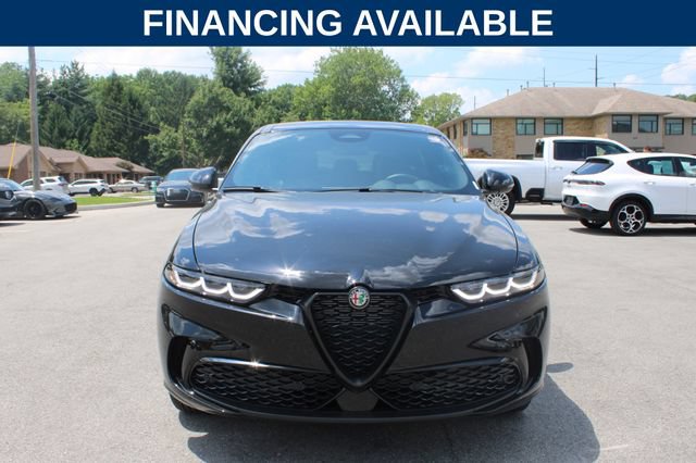 Used 2025 Alfa Romeo Tonale AWD/4WD image 3