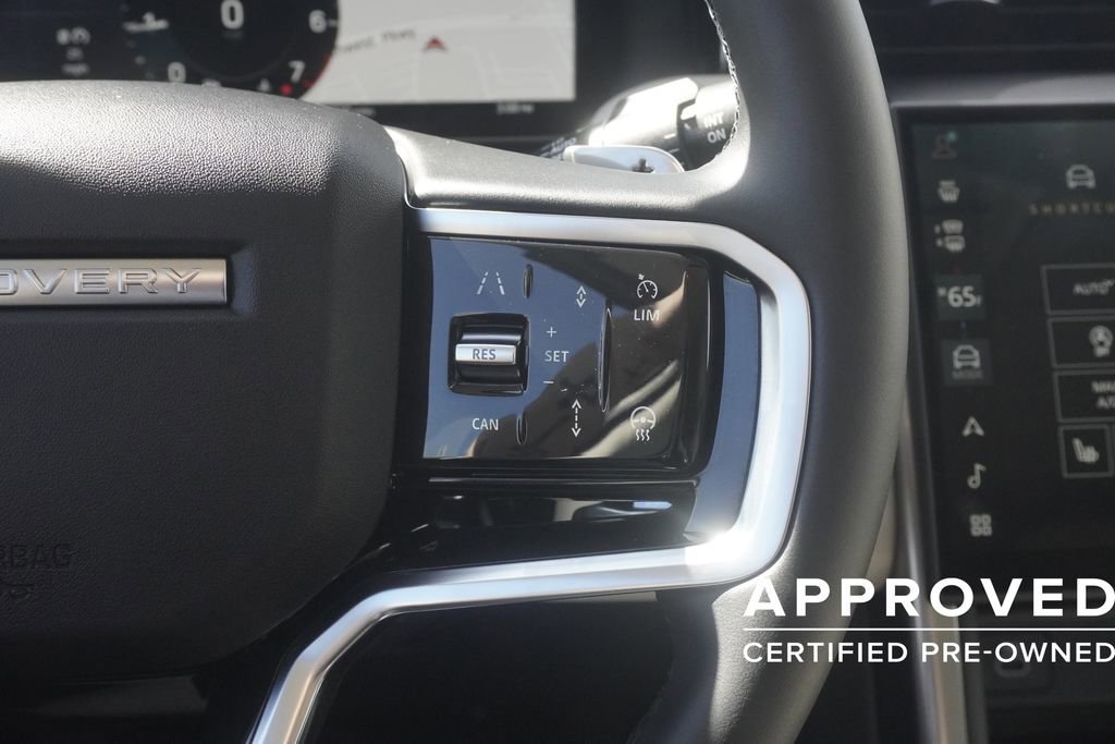 Used 2025 Land Rover Discovery Sport S image 13