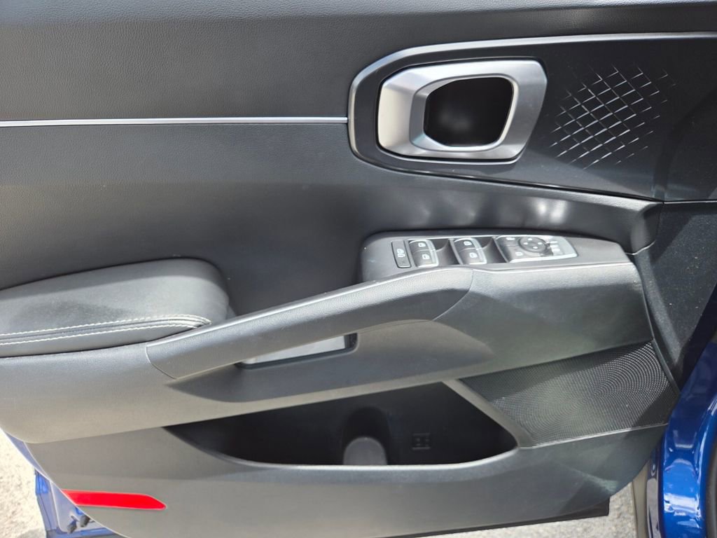 Used 2023 Kia Sorento S image 26