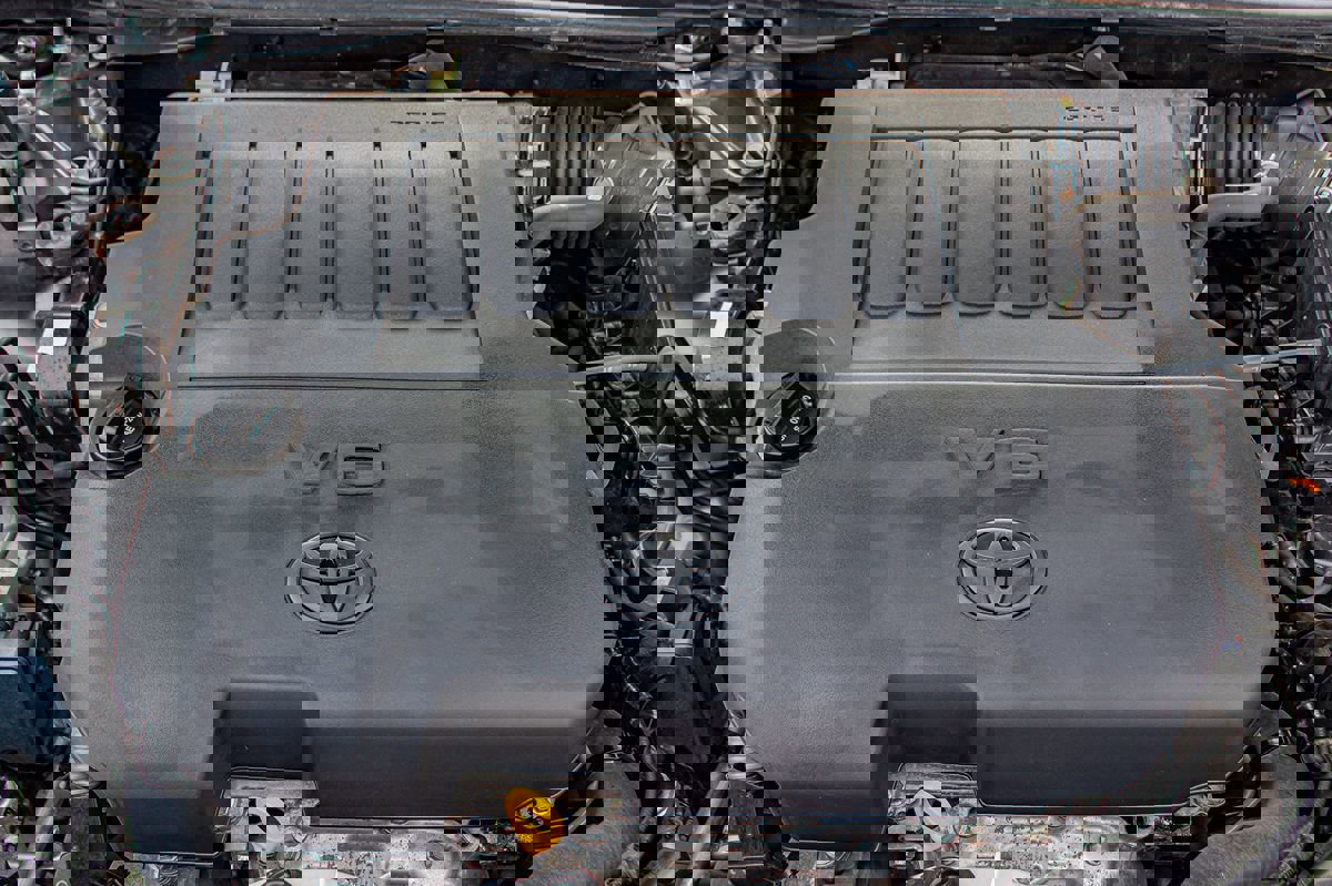 Used 2013 Toyota Avalon XLE image 28