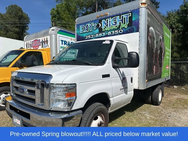 Used 2017 Ford E-350 and Econoline 350 Super Duty w/ Power Windows & Locks Group RWD image 2