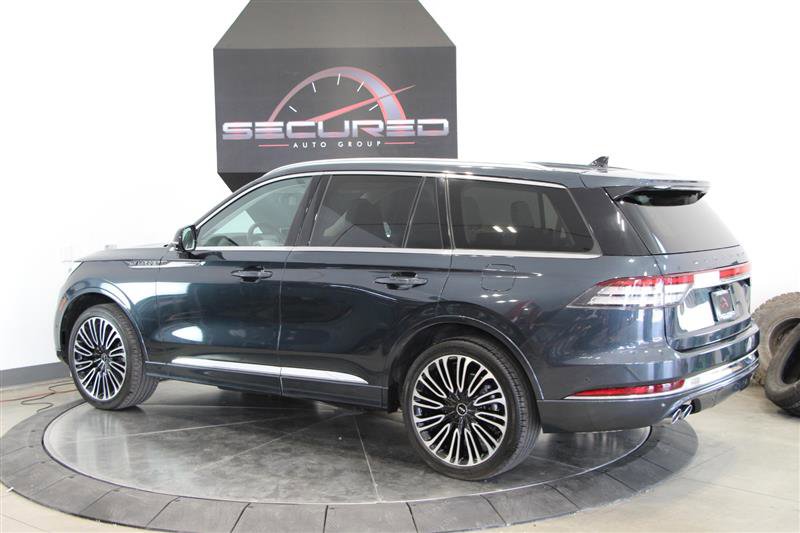 Used 2023 Lincoln Aviator Black Label w/ Class IV Trailer Tow Package image 7