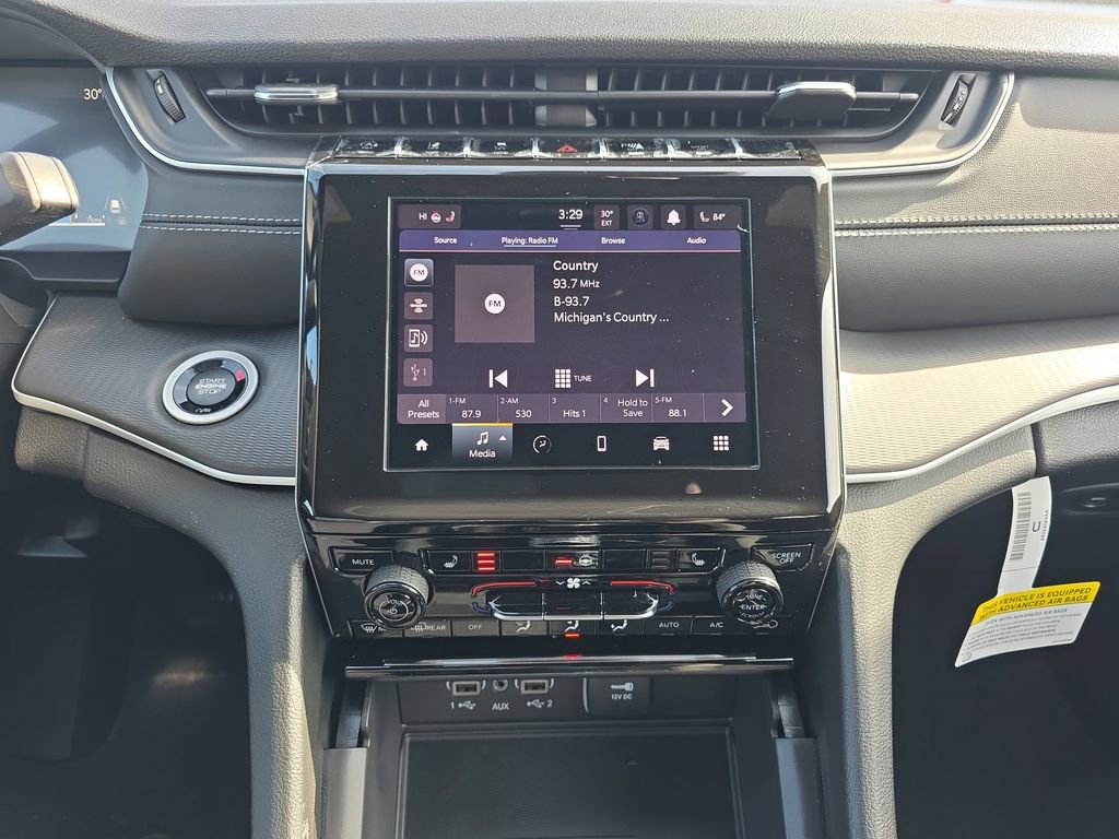 New 2026 Jeep Grand Cherokee Laredo X image 21