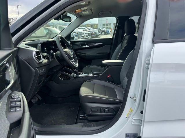New 2026 Chevrolet TrailBlazer LT w/ Convenience Package image 2