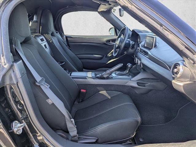 Used 2017 FIAT 124 Spider Classica RWD image 18