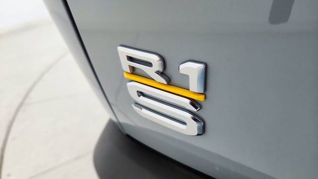 Used 2024 Rivian R1S Adventure image 18