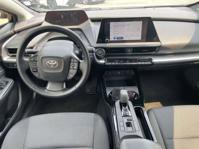 Certified 2025 Toyota Prius LE FWD image 15