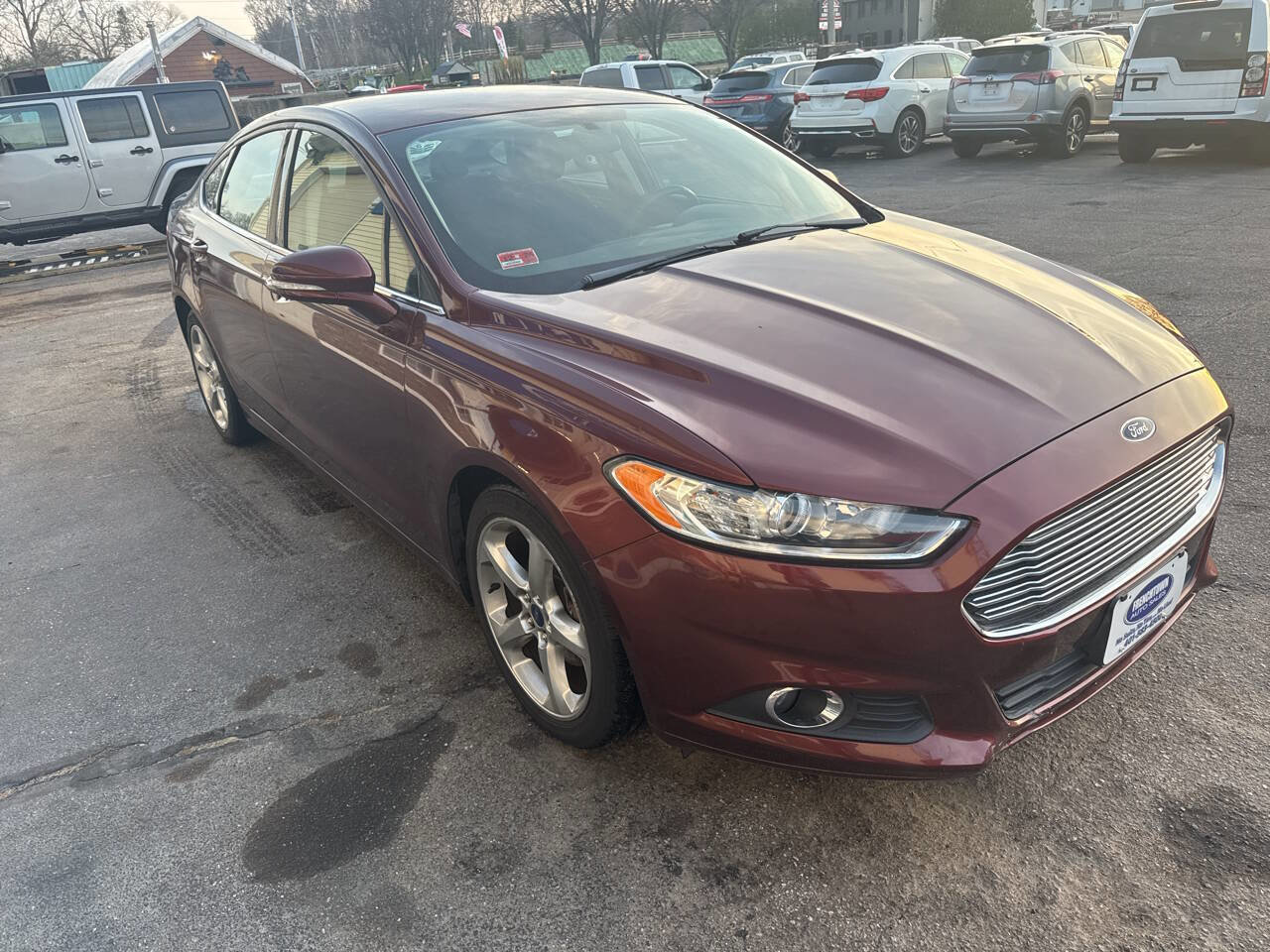 Used 2015 Ford Fusion SE w/ Equipment Group 201A image 5