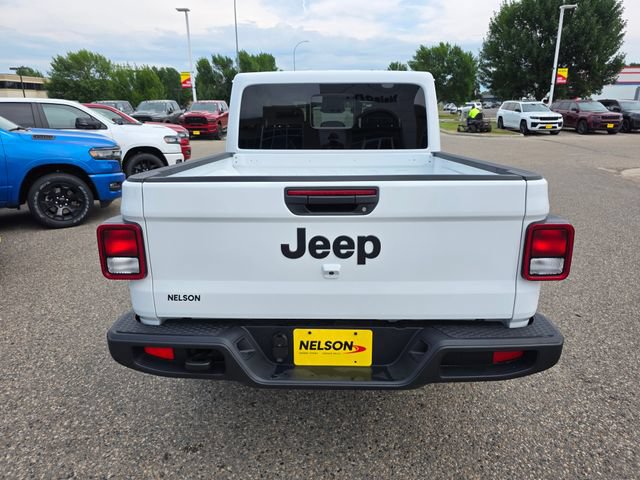 New 2026 Jeep Gladiator Sport AWD/4WD image 11
